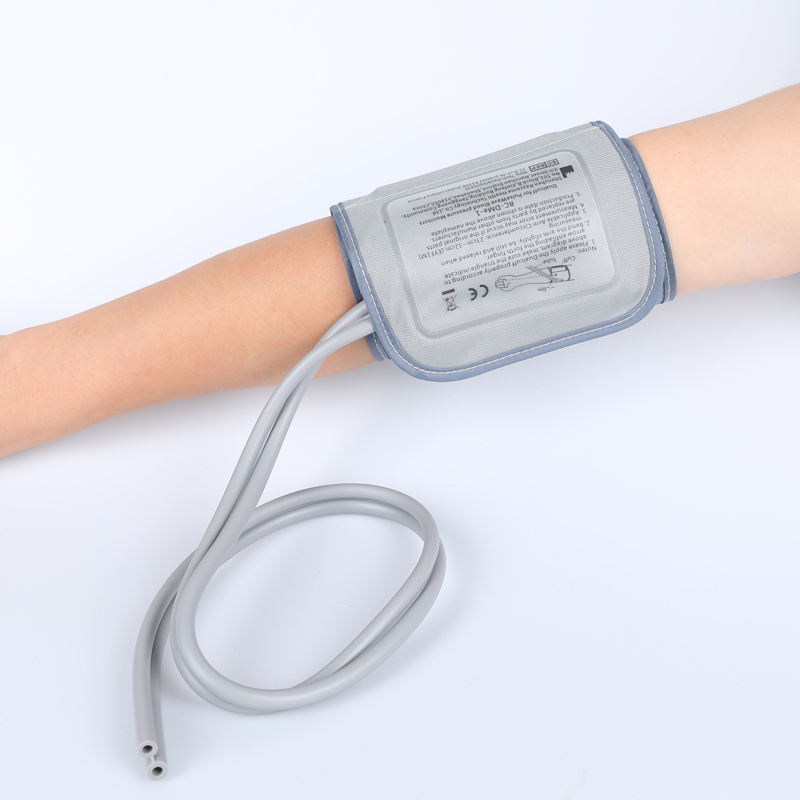 血压计臂带正规绑法